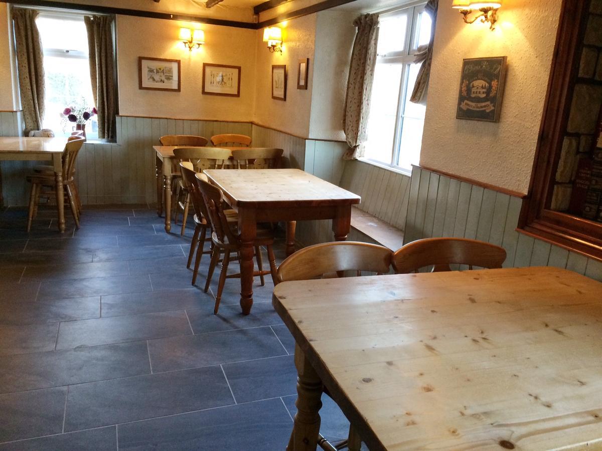 Anchor Inn Oake Exterior photo